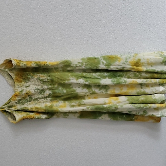 Dress - Picture 2 of 4